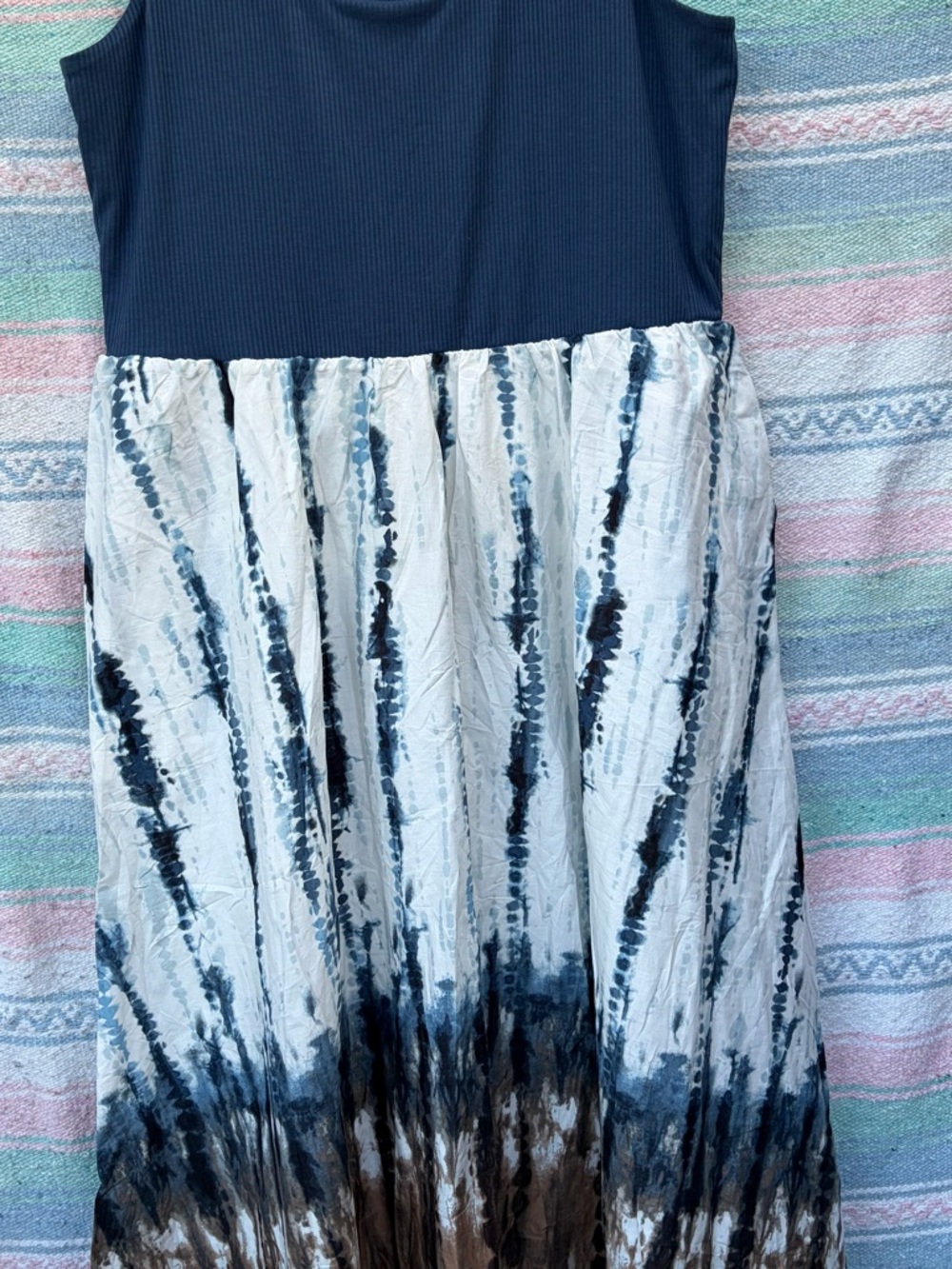 Simply Vera Vera Wang Navy and White Tie-Dye Maxi Dress.  NWOT
